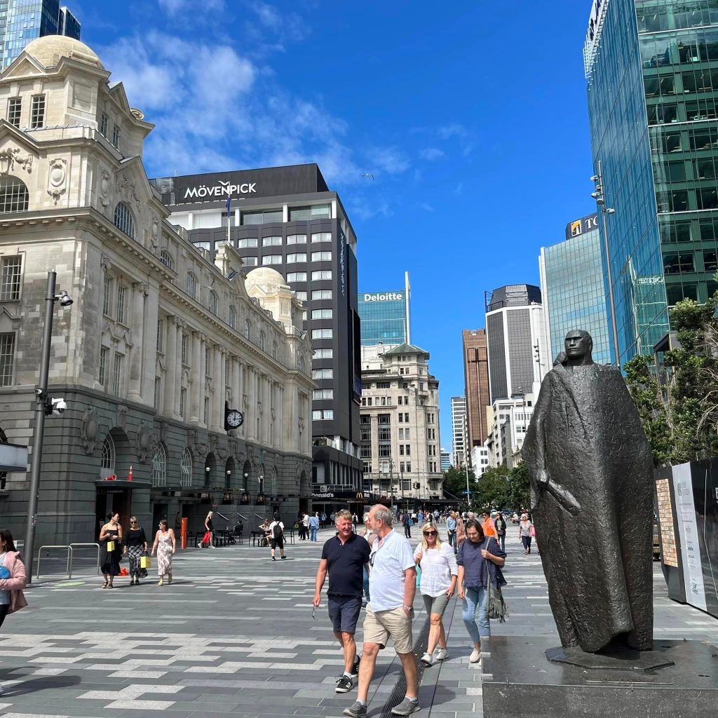 Auckland City with Mondumo Tours